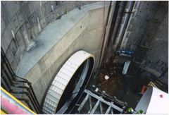 Guide ring in position.